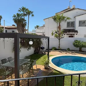 Villa Paradise - Victoria