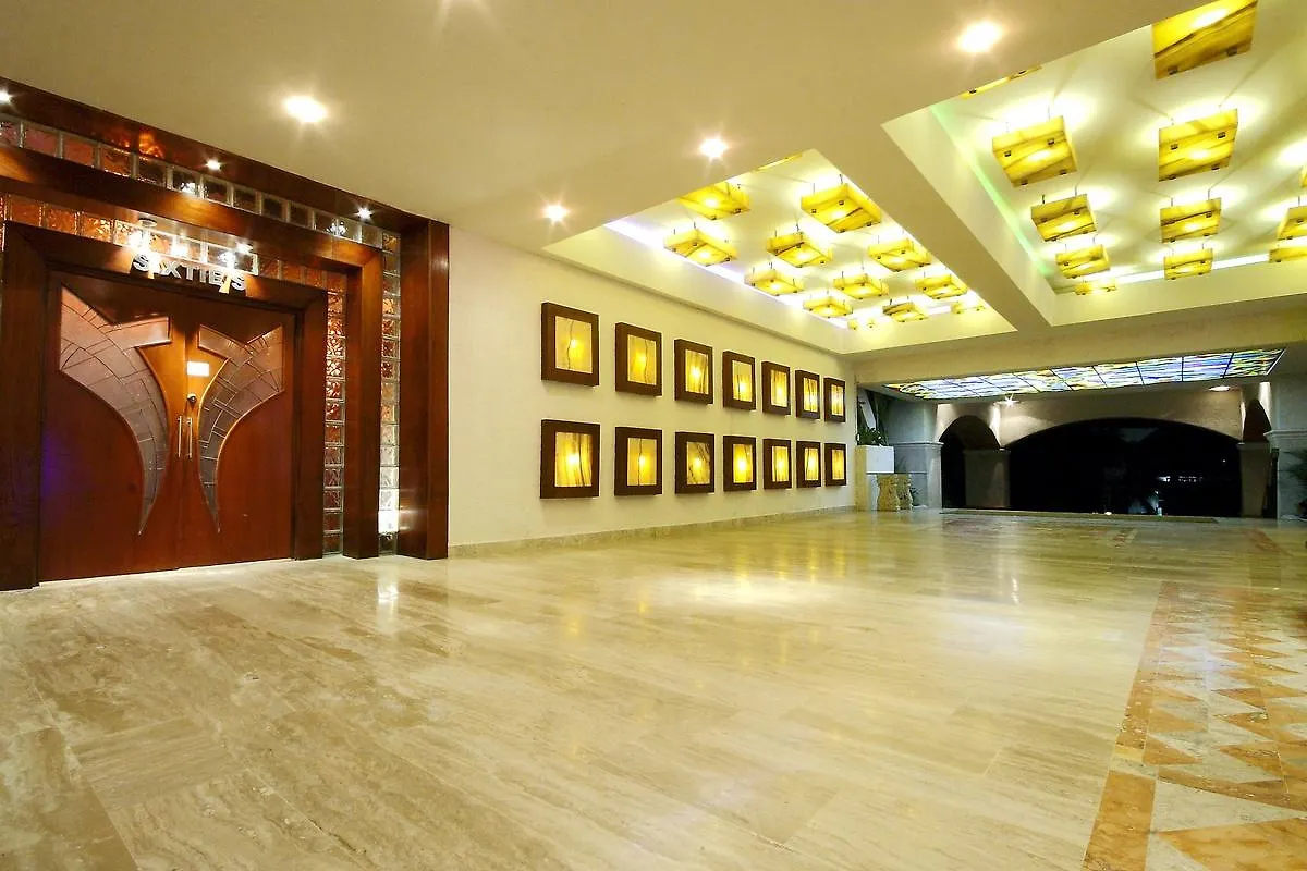 Golden Parnassus Resort & Spa (Adults Only) Cancun