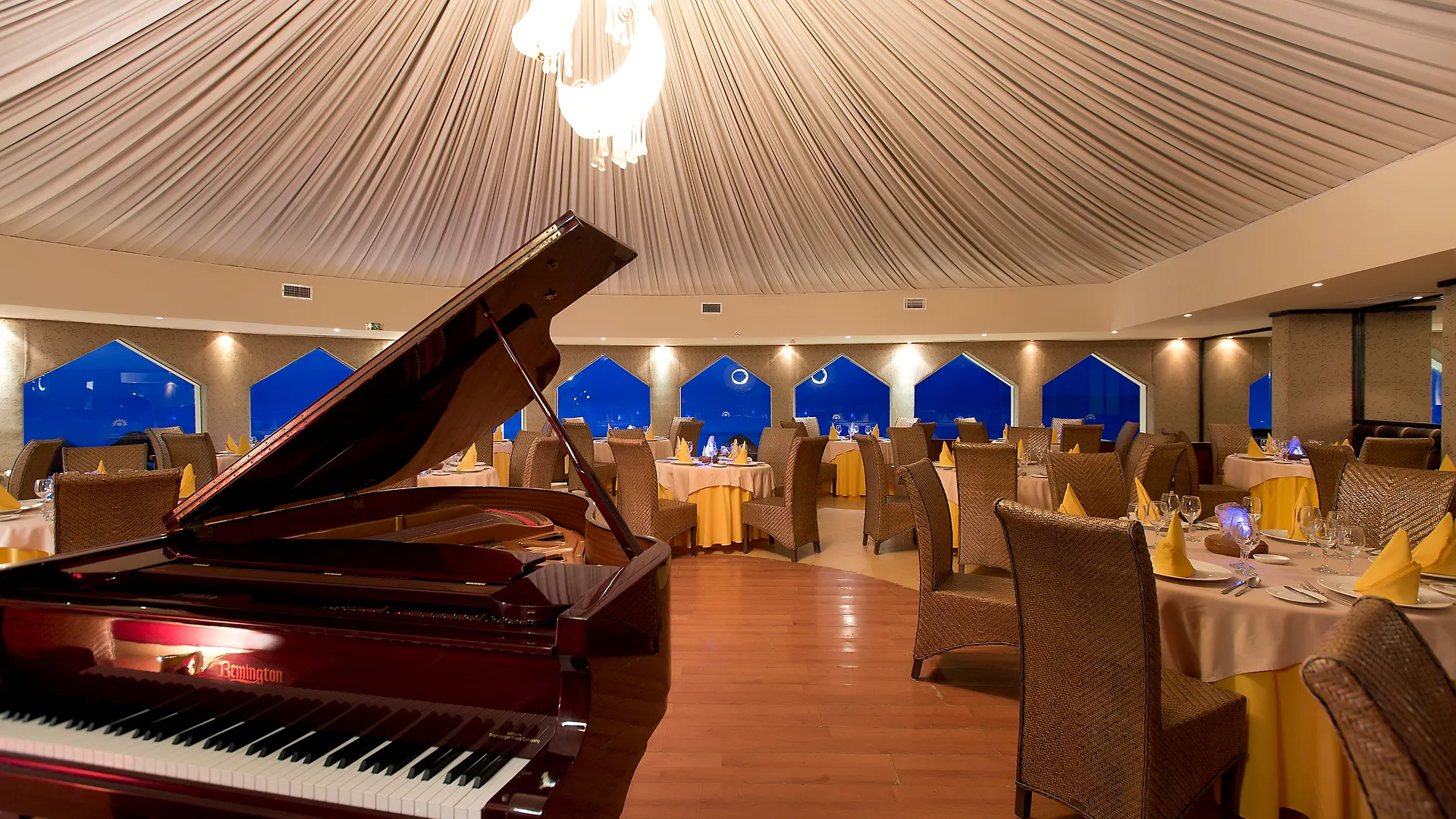 Golden Parnassus Resort & Spa (Adults Only) Cancun
