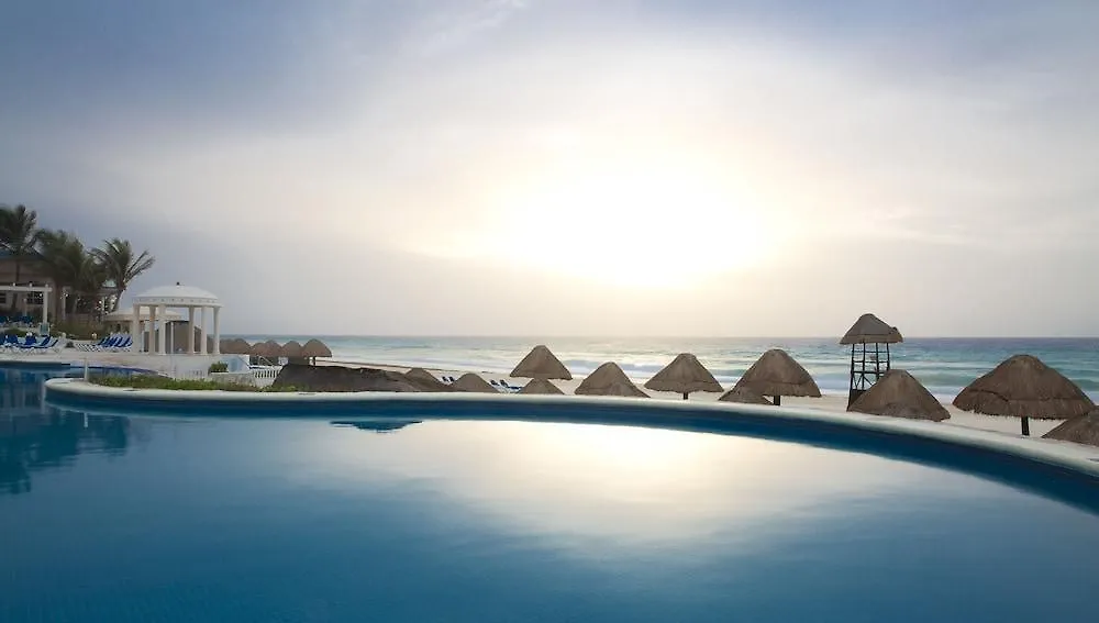 Golden Parnassus Resort & Spa (Adults Only) Cancun 3*,
